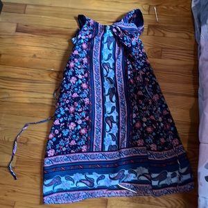 It is a dress size 16 with tie straps